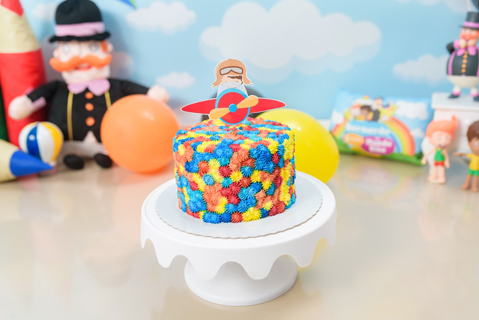 Bolo para Smash the cake Mundo Bita em Brasília